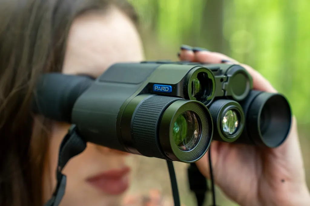 pard-osprey4k-Wärmebildfernglas-binocular-multispektral.webp