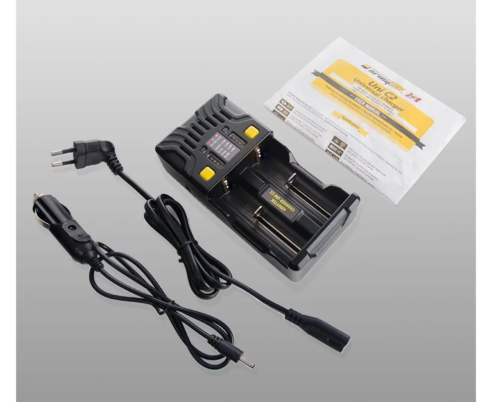 Armytek Ladegerät Uni C2 + Fahrzeugadapter